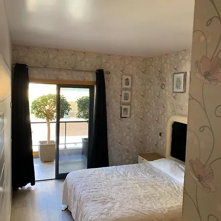 Appartement Apartment 2 Minutes From Beach With Pool *