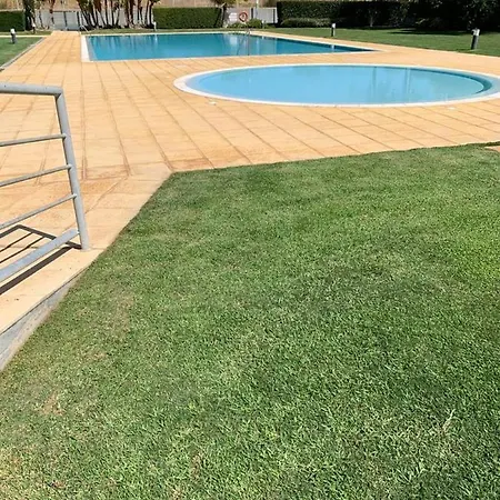 Apartment 2 Minutes From Beach With Pool * Quarteira