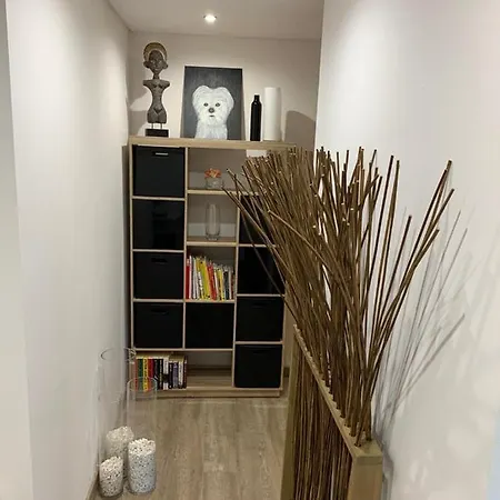 Apartment 2 Minutes From Beach With Pool *