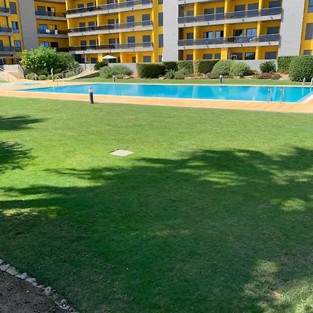 Appartement Apartment 2 Minutes From Beach With Pool