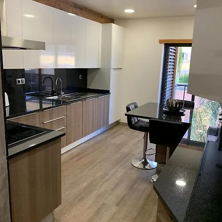 Apartment 2 Minutes From Beach With Pool * Quarteira